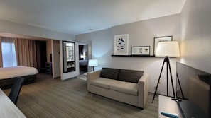Premium bedding, blackout drapes, iron/ironing board