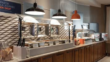 Free daily buffet breakfast