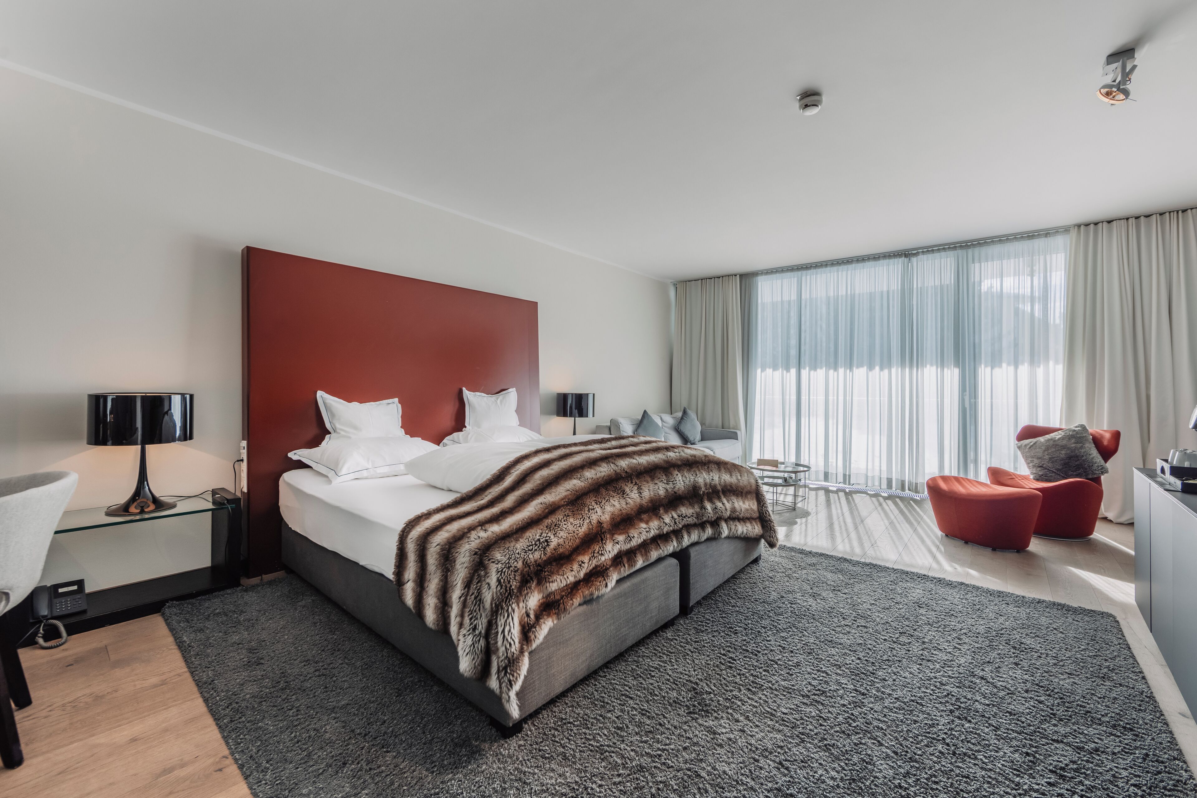 Habitación de diseño doble, balcón, vistas a la montaña (Deluxe) | Ropa de cama hipoalergénica, minibar, caja fuerte y wifi gratis