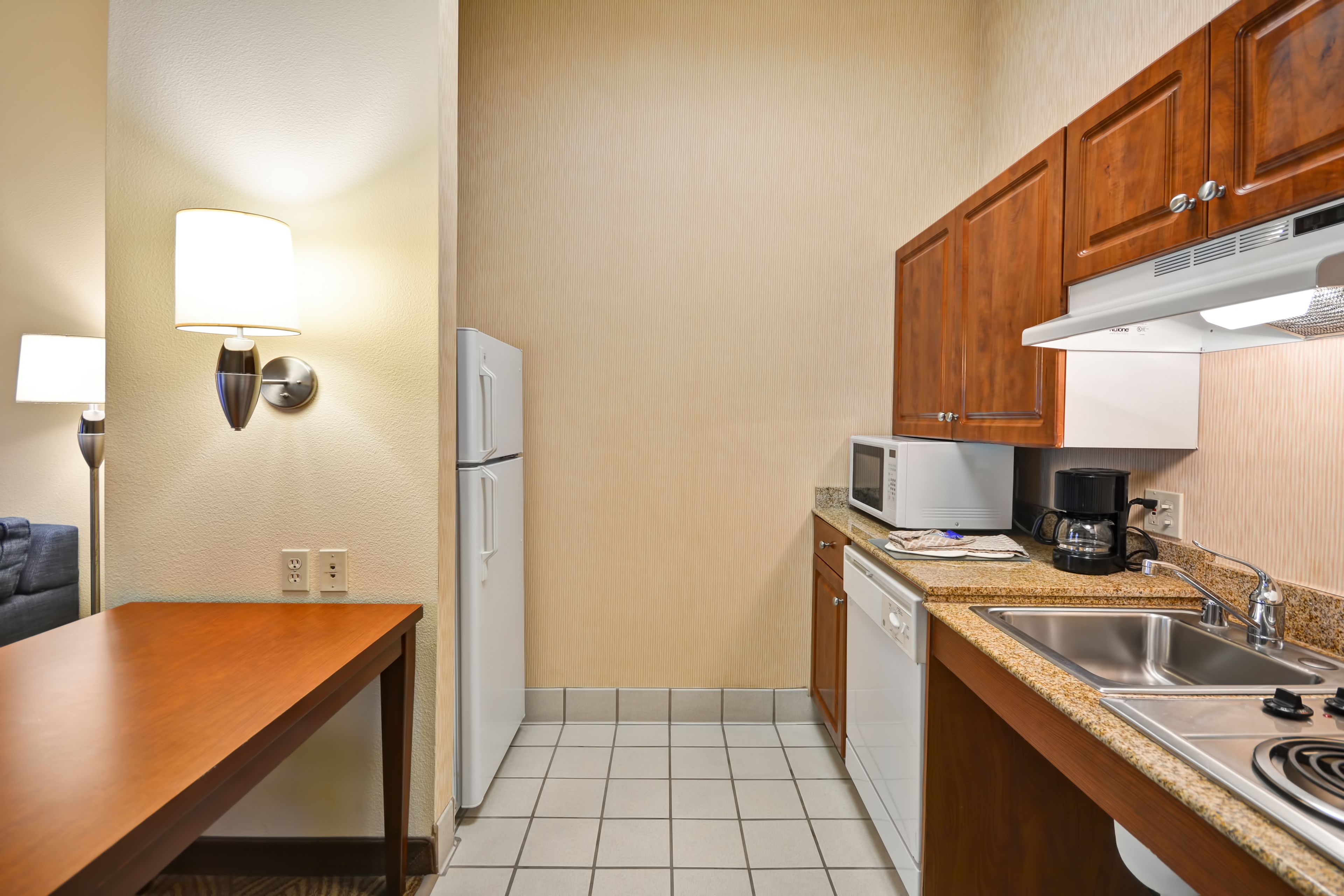 premium bedding, pillow-top beds, in-room safe, desk