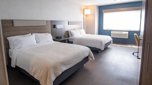 Premium bedding, in-room safe, desk, blackout curtains
