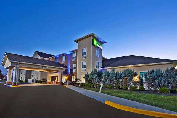 Front of property - evening/night - Holiday Inn Express Hotel & Suites Columbus-Groveport by IHG (Groveport)