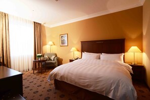 Allergiatestatut vuodevaatteet, minibaari, tallelokero huoneessa