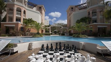 Private pool