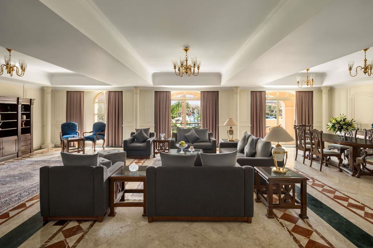 Royal-villa | Premium-sengetøj, senge med madrasser af memory foam, minibar