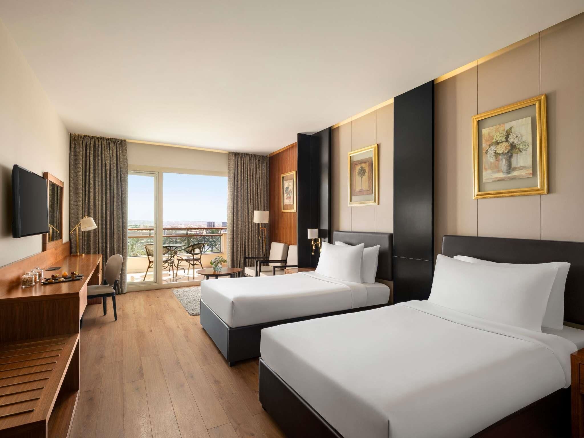 Executive Twin Room | Premium bedding, memory foam beds, minibar, in-room safe