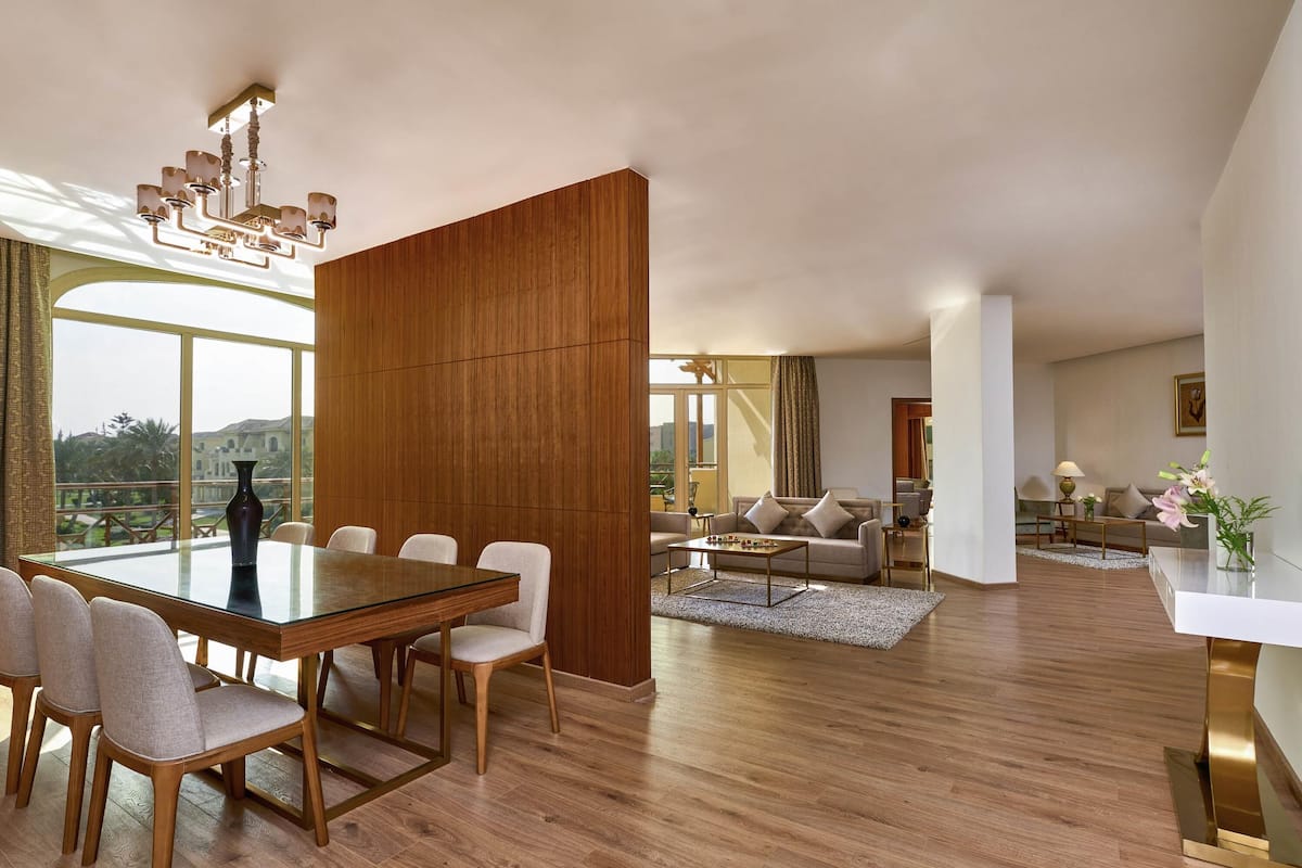 Presidential Suite, Multiple Beds, Pool View