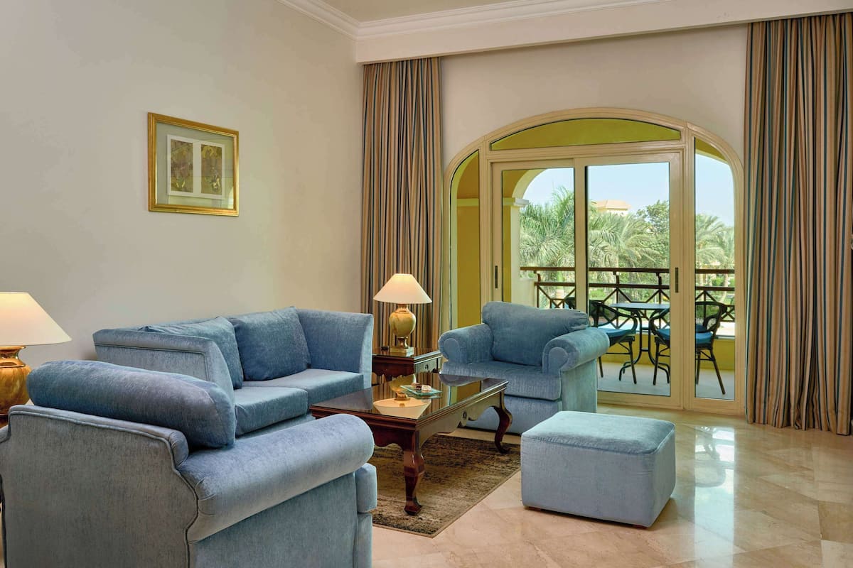 Junior Suite, 1 King Bed with Sofa bed, Pool View | Premium bedding, memory foam beds, minibar, in-room safe