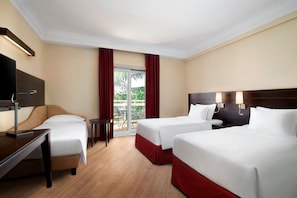 Premium bedding, in-room safe, desk, blackout curtains