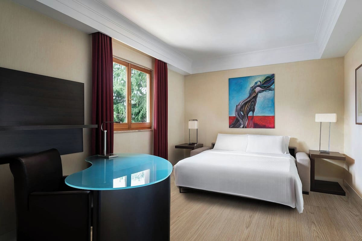 Suite, 1 Double Bed, Balcony | Living area | LCD TV, pay movies