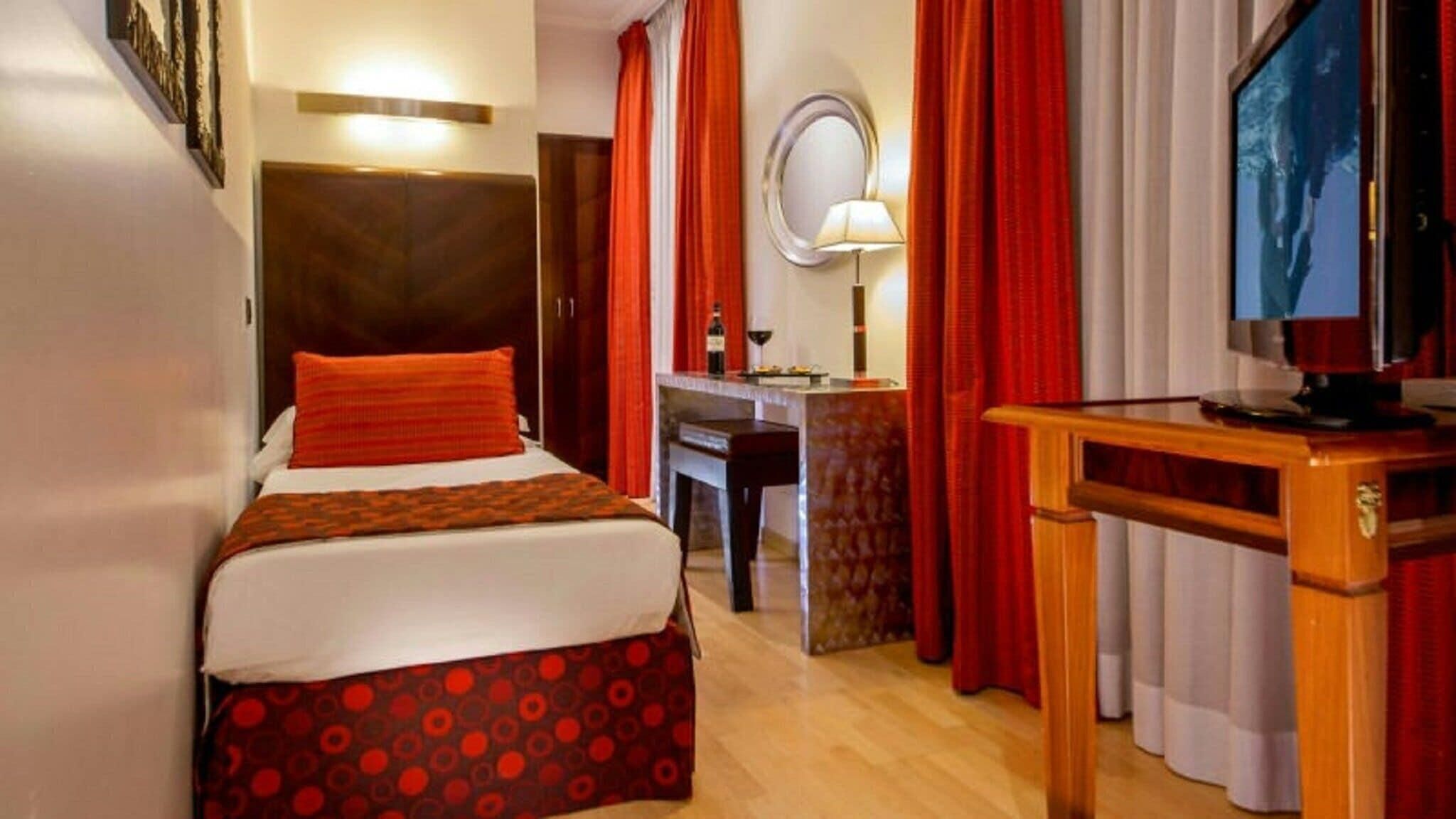 Premium bedding, minibar, in-room safe, soundproofing