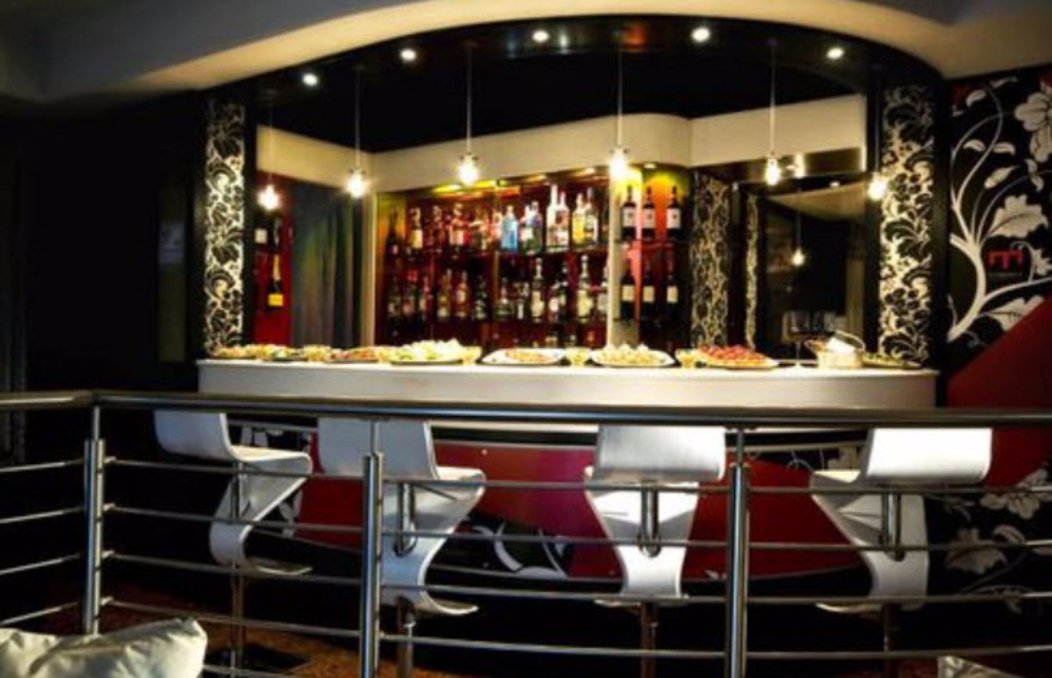 Bar (en el alojamiento)