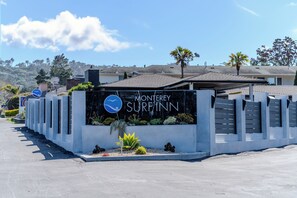 Exterior - Monterey Surf Inn (Monterey)