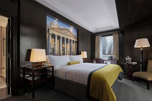 Premium bedding, memory-foam beds, minibar, in-room safe - Threadneedles, Autograph Collection (London)