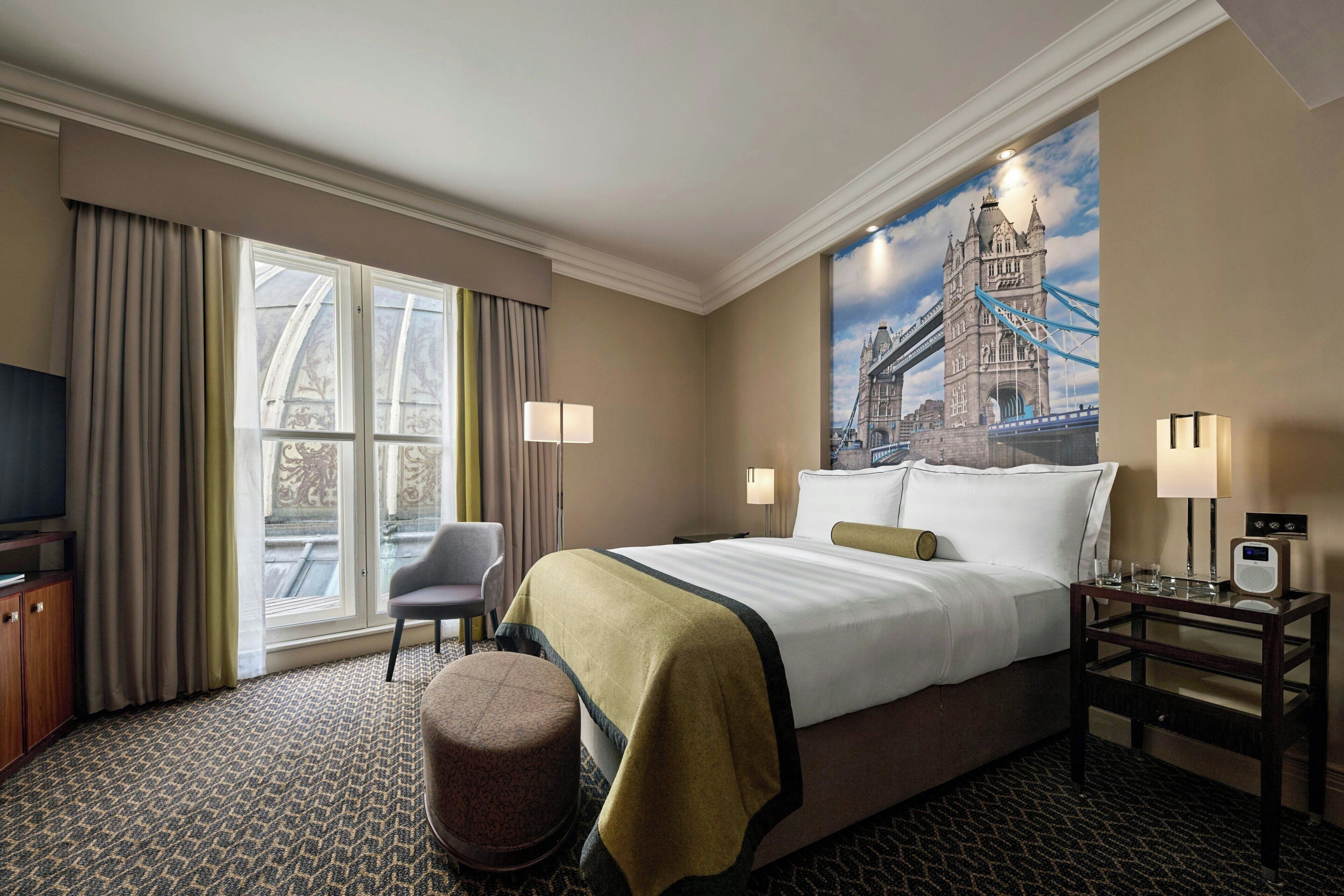 Deluxe kamer, 1 queensize bed | Luxe beddengoed, bedden met traagschuimmatras, een minibar