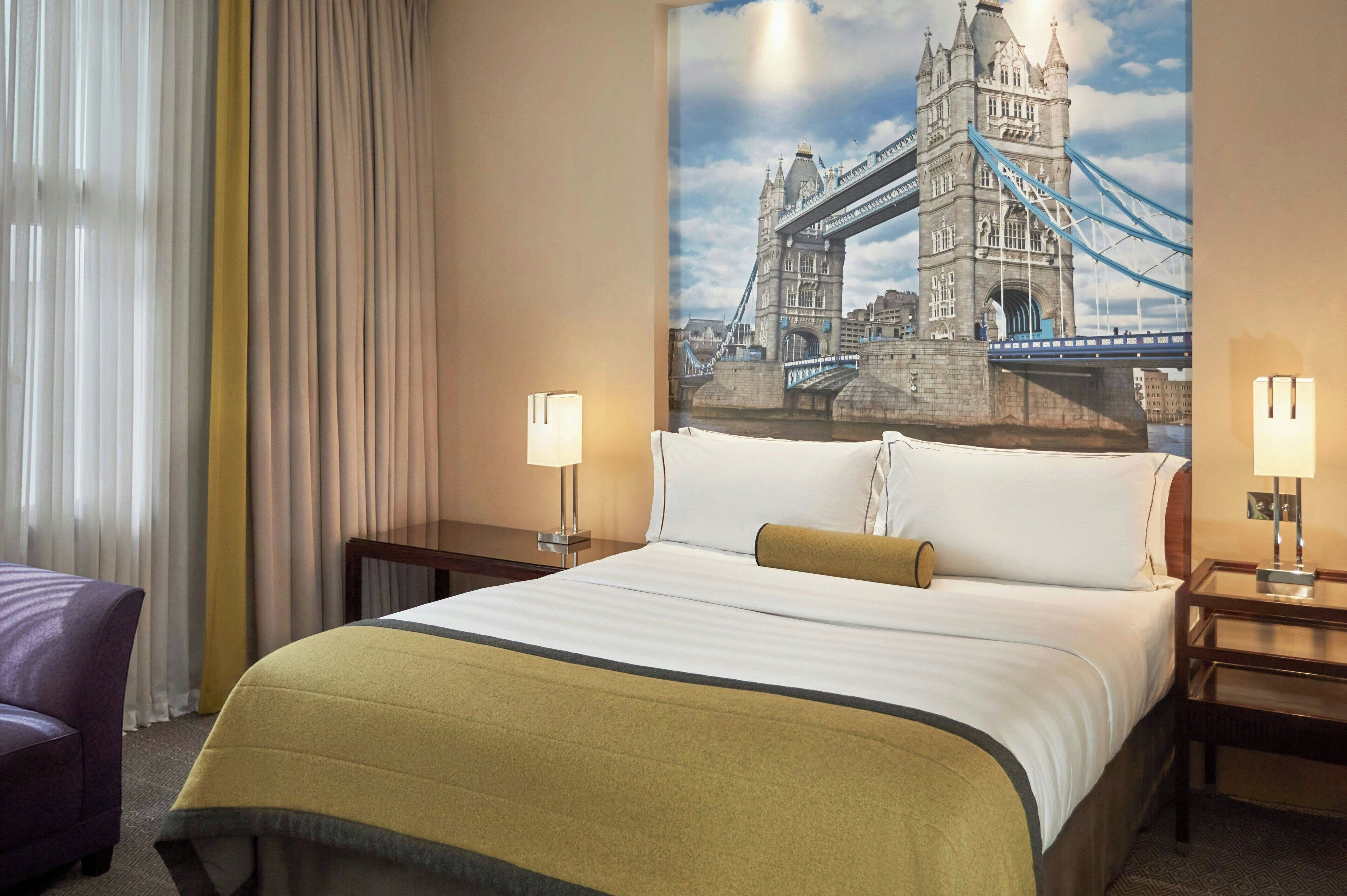 Deluxe kamer, 1 queensize bed | Luxe beddengoed, bedden met traagschuimmatras, een minibar