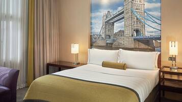 Deluxe-huone, 1 keskisuuri parisänky | 1 makuuhuone, ylelliset vuodevaatteet, memory foam -patjalliset sängyt