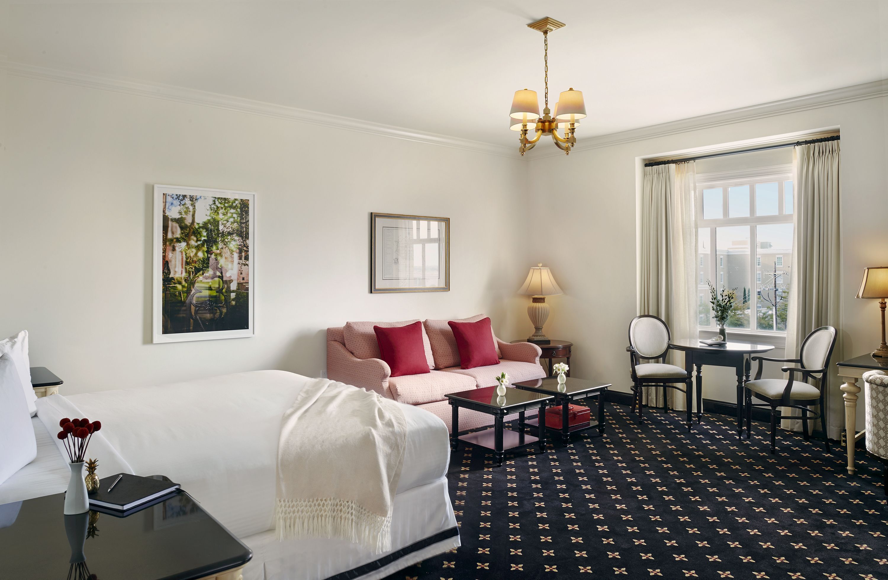 Frette Italian sheets, premium bedding, in-room safe, desk