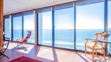 2-Bedroom Condominium - 905 | Beach/ocean view
