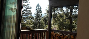 Val d'Isere by Mammoth Reservation Bureau