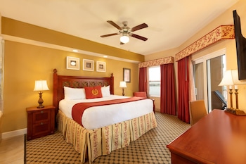 Deluxe Villa, 1 Bedroom | Premium bedding, pillowtop beds, in-room safe, desk at Westgate Lakes Resort & Spa Universal Studios Area