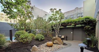 Courtyard by Marriott Oakland Downtown
