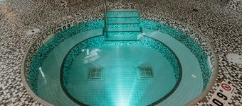 Coast Nisku Inn & Conference Centre