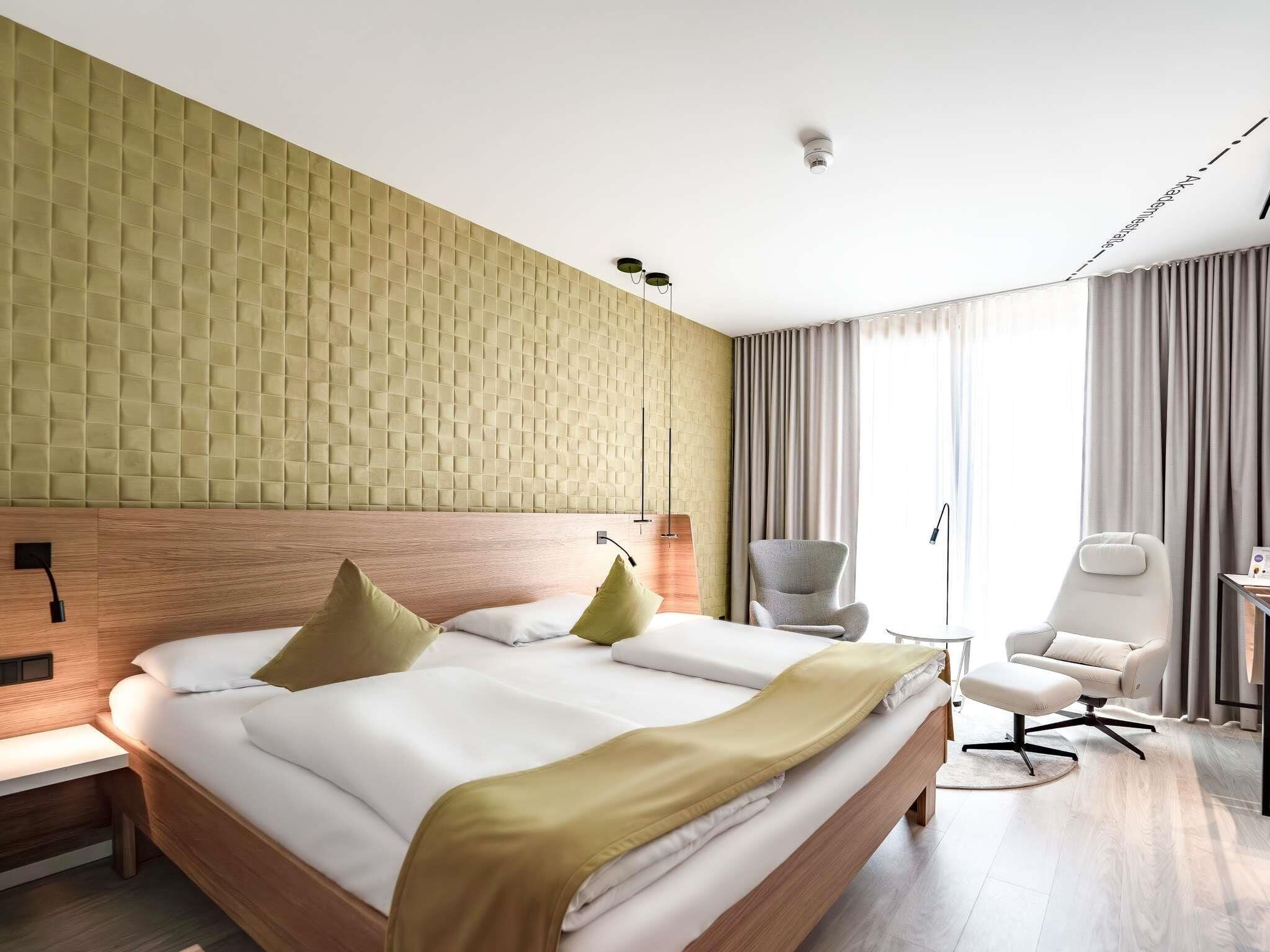 Hypo-allergenic bedding, free minibar, in-room safe, blackout curtains