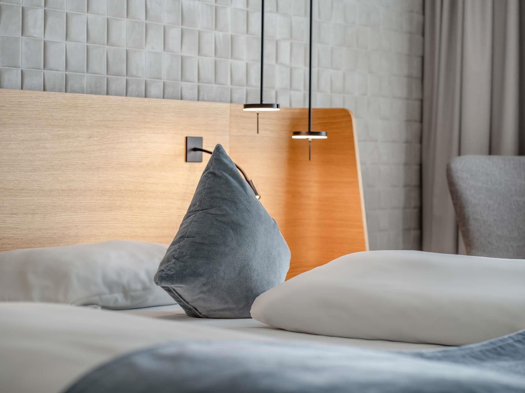 Hypo-allergenic bedding, free minibar, in-room safe, blackout curtains