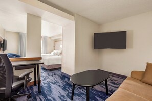 Executive Suite, 2 Double Beds | Living area | Flat-screen TV