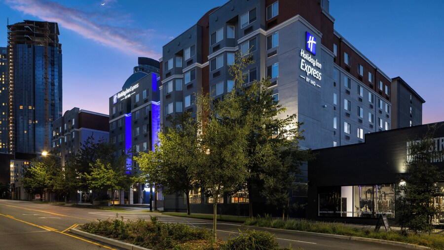 Holiday Inn Express And Suites Seattle Downtown - Lake Union by IHG