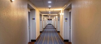 Days Inn & Suites by Wyndham Houston North/Aldine