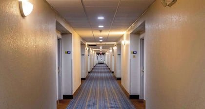 Days Inn & Suites by Wyndham Houston North/Aldine