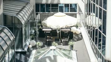 Allergitestet sengetøy, safe på rommet og skrivebord