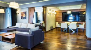 Suite, 1 Bedroom (Dining)