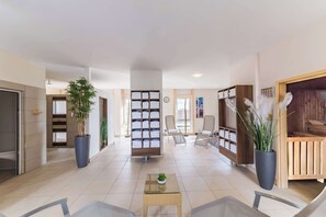 Sauna seca, sauna a vapor