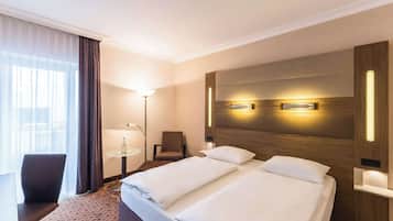 Superior Room, 1 Queen Bed | 1 bedroom, premium bedding, in-room safe, desk