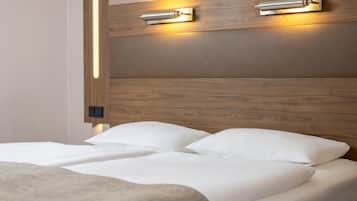 Superior-Zimmer, 1 Queen-Bett | Hochwertige Bettwaren, Zimmersafe, Schreibtisch, schallisolierte Zimmer