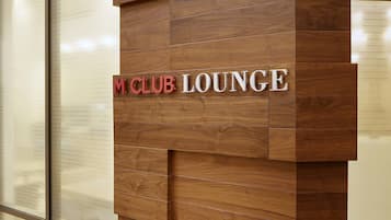 Club Oda, 1 En Büyük (King) Boy Yatak, Sigara İçilmez | Executive dinlenme salonu