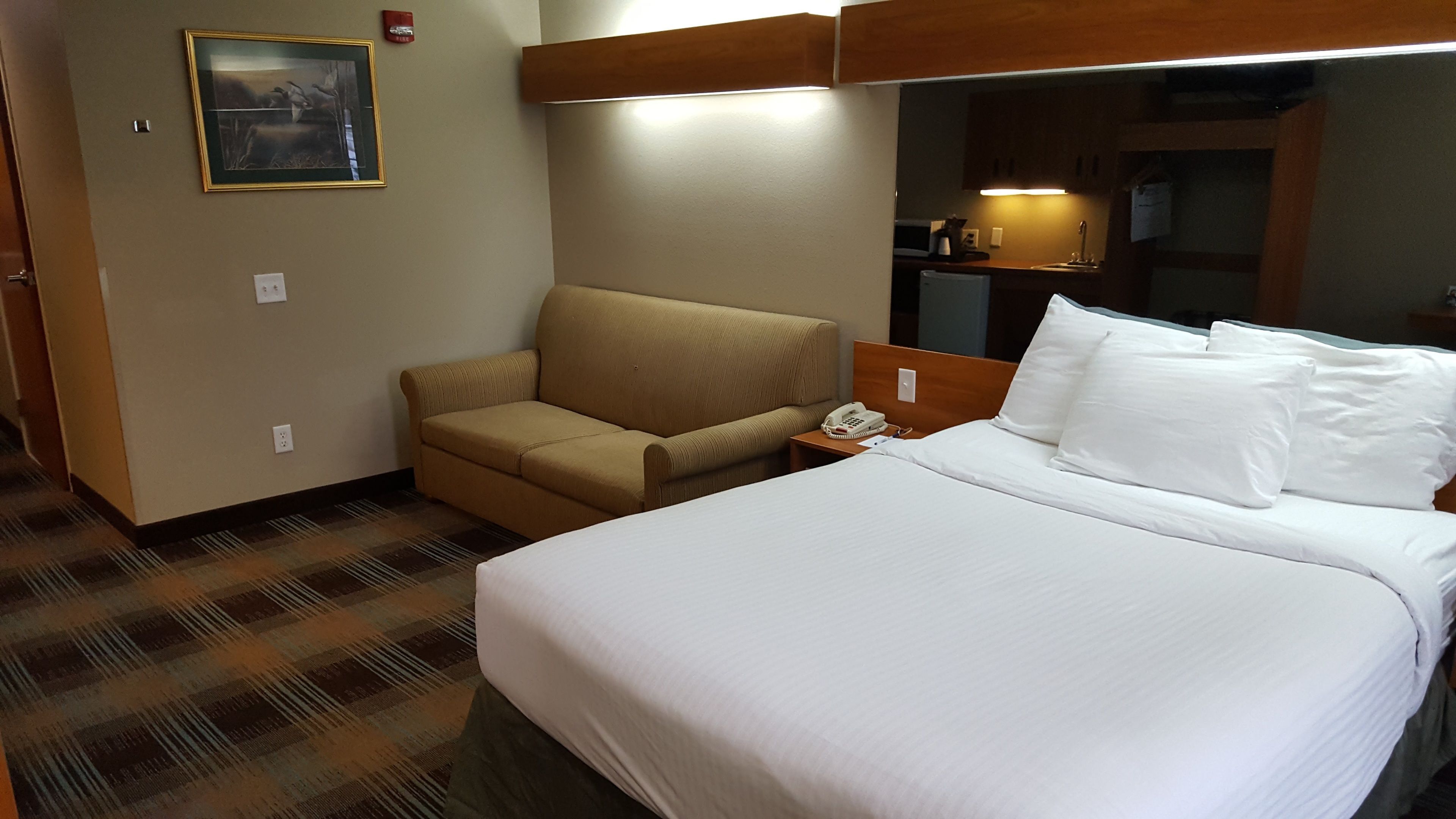Literie de qualité supérieure, surmatelas, bureau