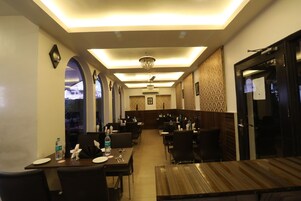 Σερβίρεται πρωινό, μεσημεριανό και βραδινό