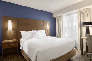1 bedroom, premium bedding, pillowtop beds, individually decorated