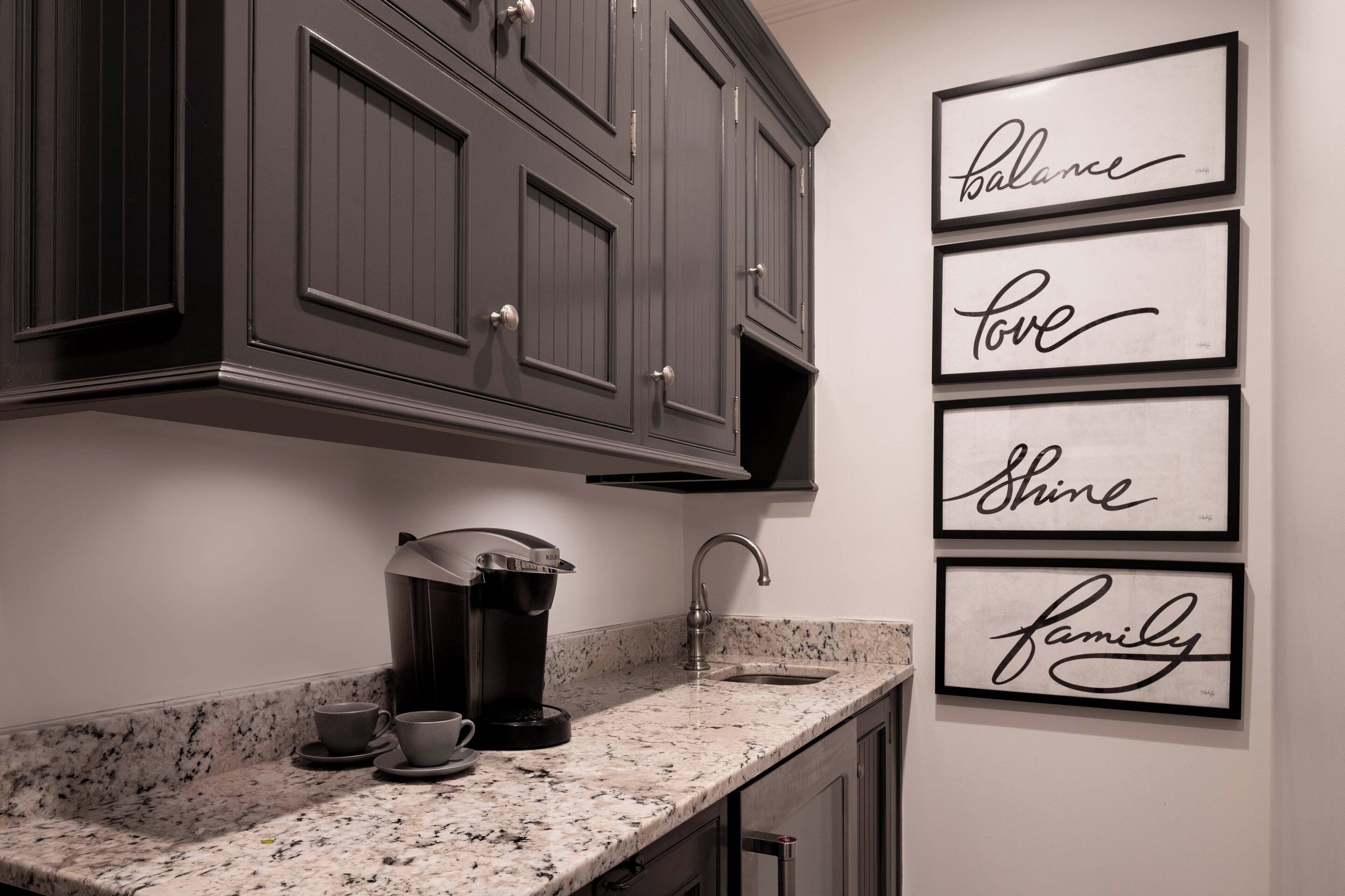 cottage, 2 bedrooms, balcony, lake view | private kitchen | espresso maker, high chair