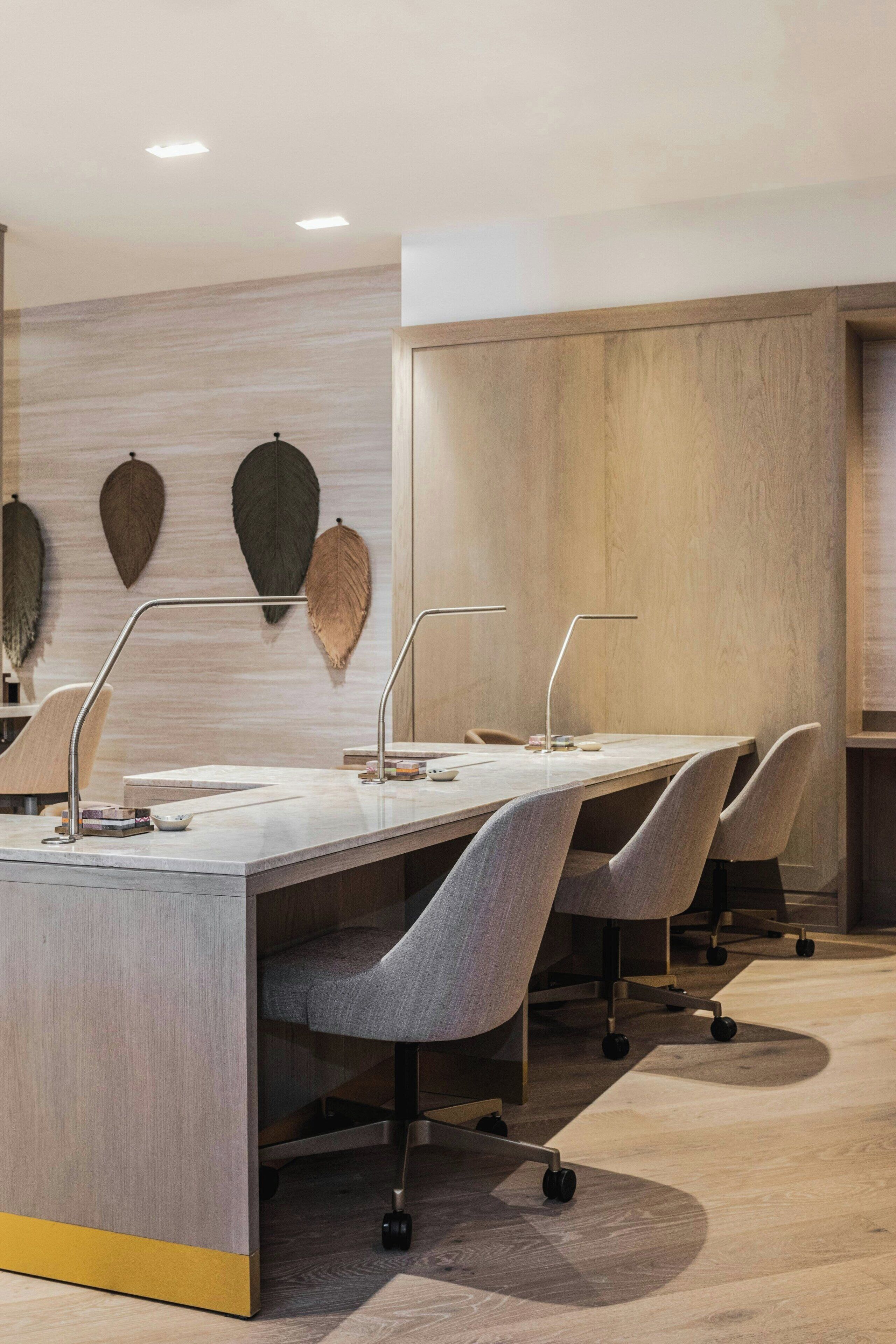 Couples treatment room(s), sauna, hot tub, steam room, body treatments