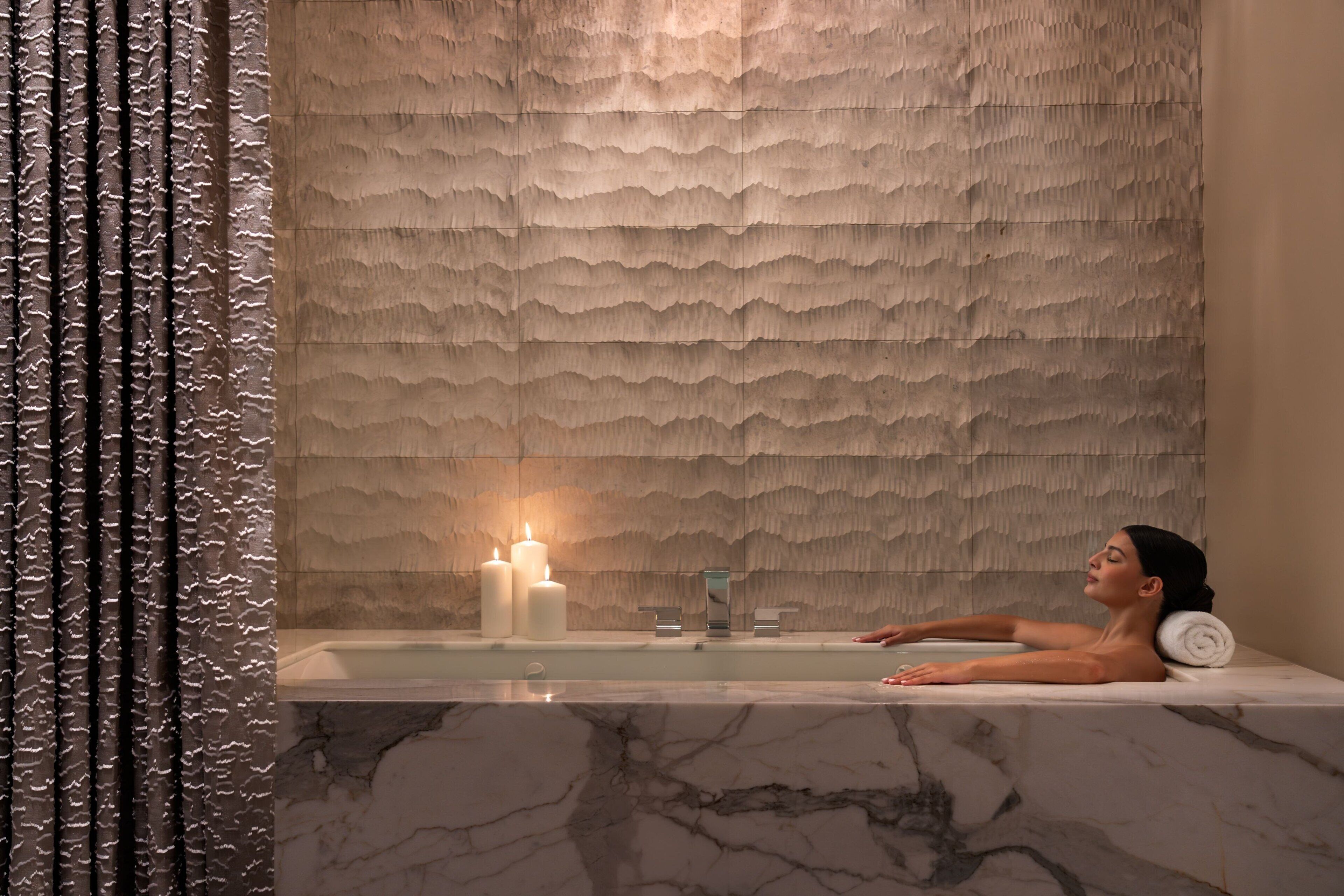 双人护理室、桑拿、热水浴缸、湿蒸房、身体护理、热石按摩