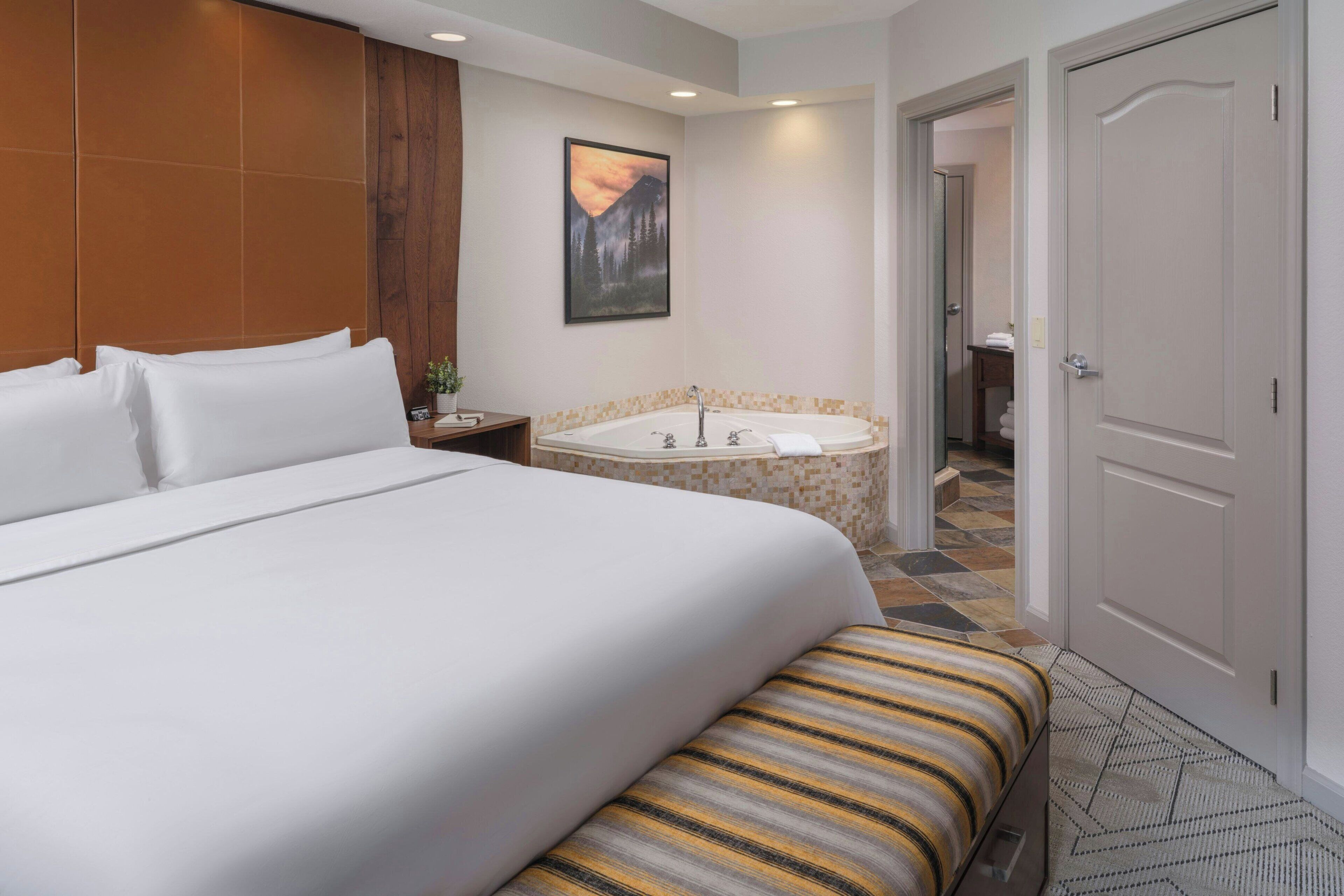 Premium bedding, in-room safe, iron/ironing board, free cots/infant beds