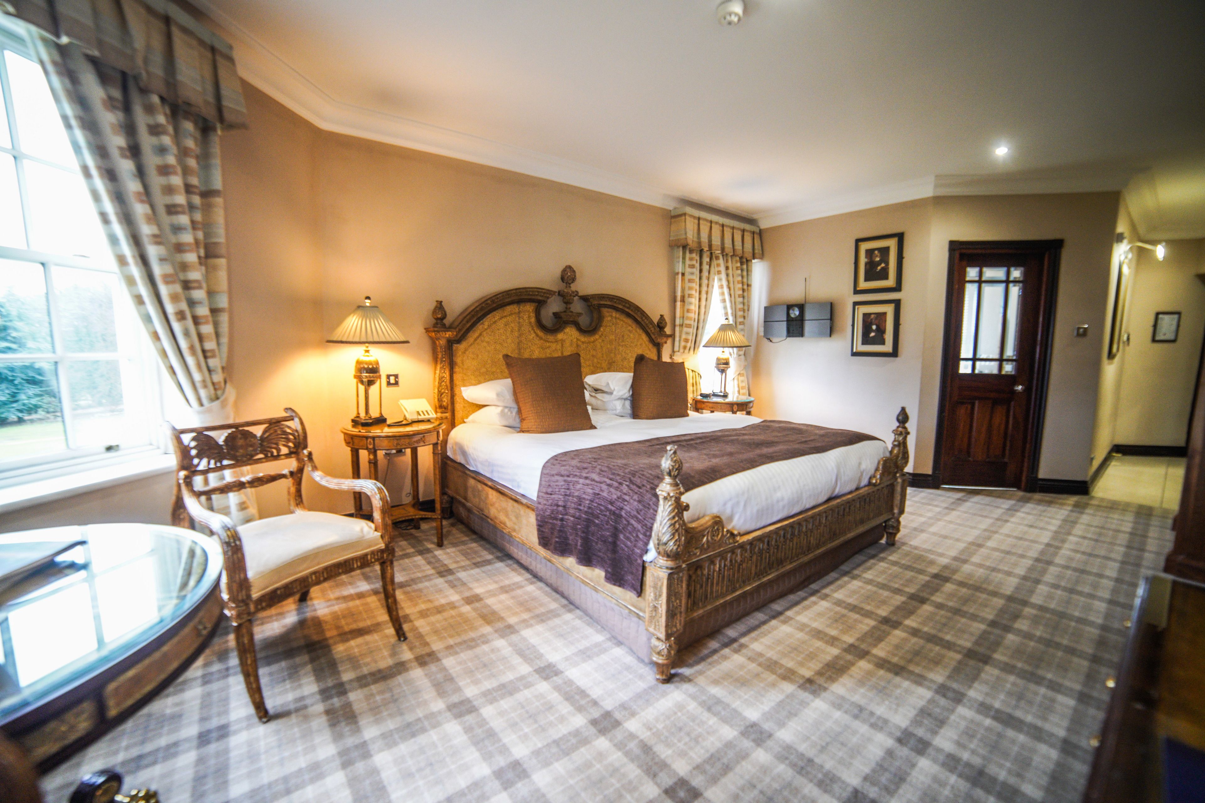 in-room safe, iron/ironing board, free wifi, bed sheets