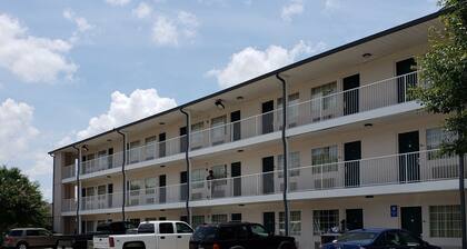 InTown Suites Extended Stay Hattiesburg