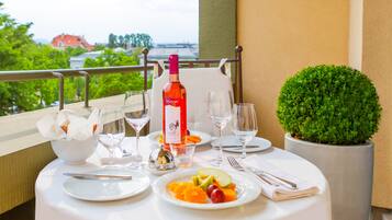 Habitación Deluxe, 1 cama de matrimonio grande | Balcón