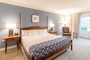 Premium bedding, in-room safe, desk, laptop workspace